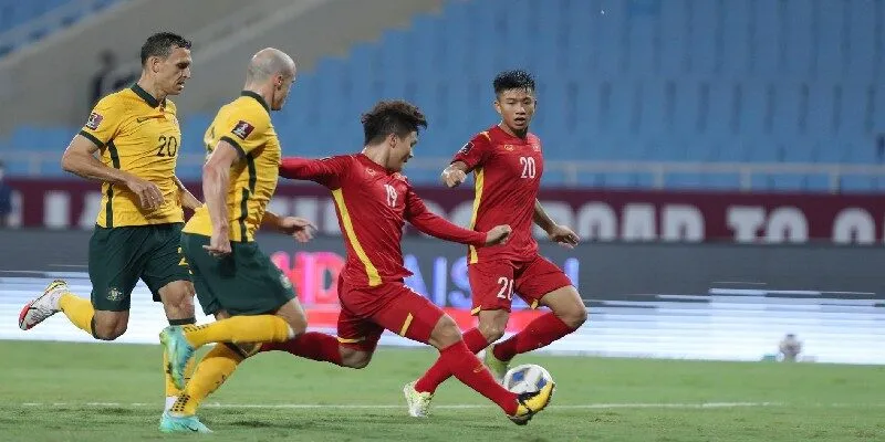 Cách chơi bóng đá cỏ trước tiên cần hiểu rõ tính chất giải đấu