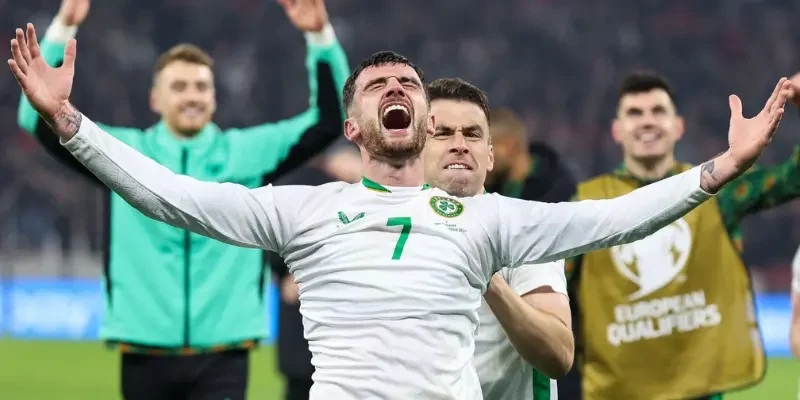 Troy Parrott từng có hành trình thi đấu khó khăn